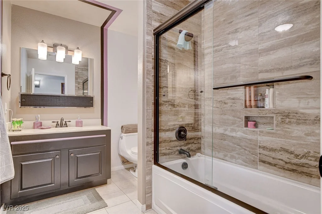 216 Candlelight, Las Vegas, NV 89145