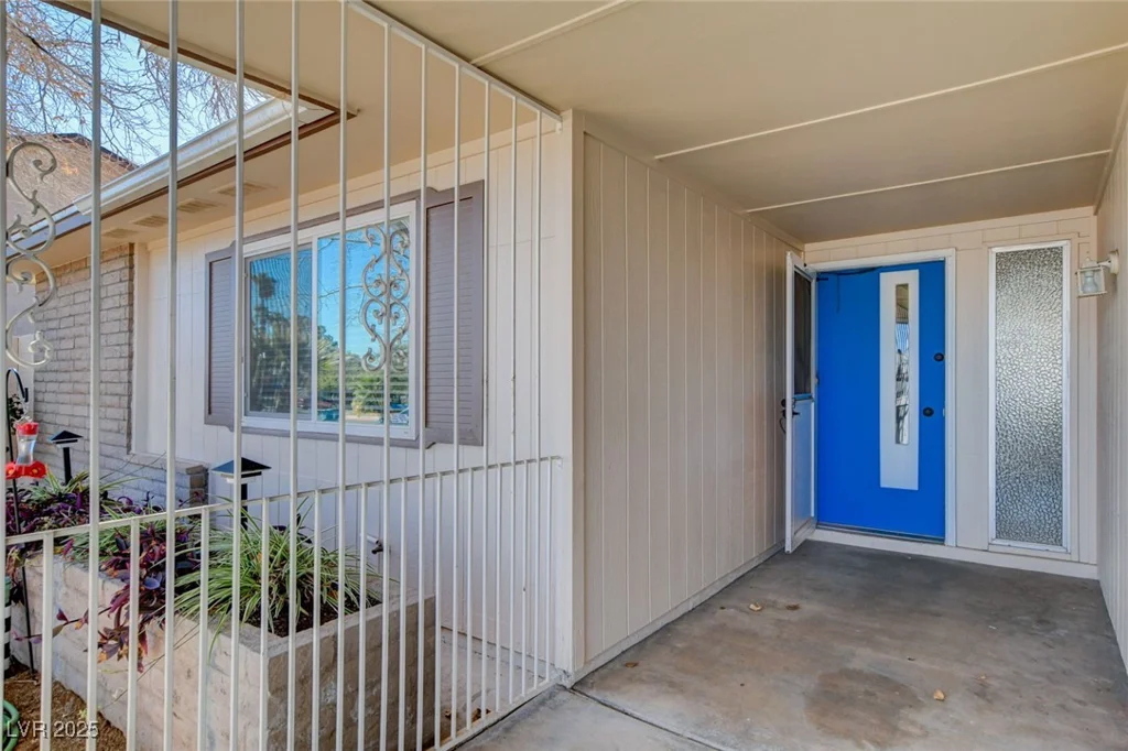 216 Candlelight, Las Vegas, NV 89145