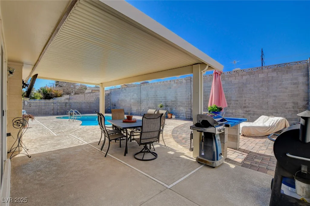 216 Candlelight, Las Vegas, NV 89145