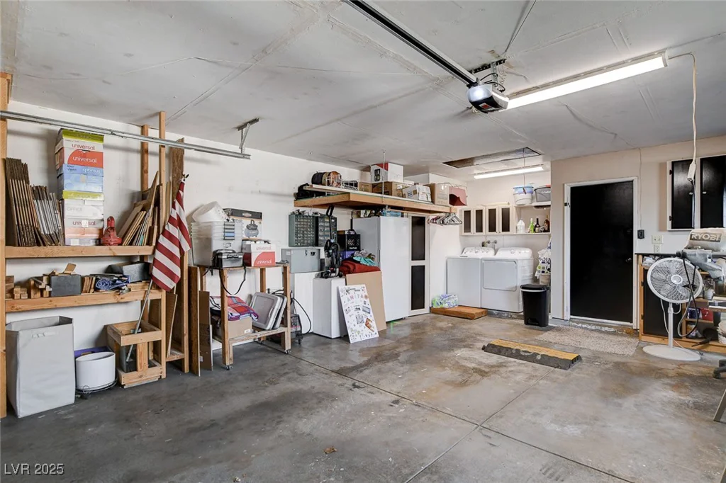216 Candlelight, Las Vegas, NV 89145