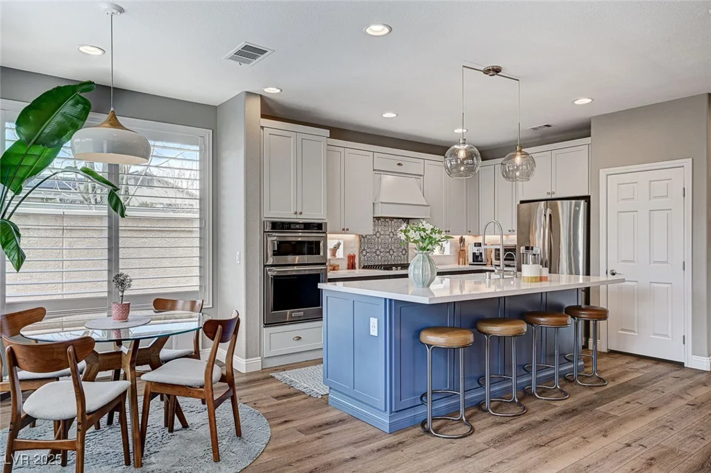 10397 Walking View, Las Vegas, NV 89135