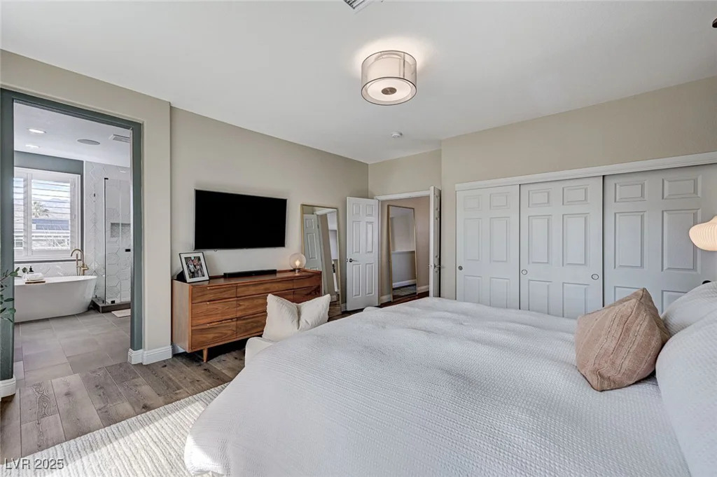 10397 Walking View, Las Vegas, NV 89135