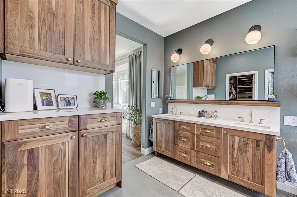 10397 Walking View, Las Vegas, NV 89135