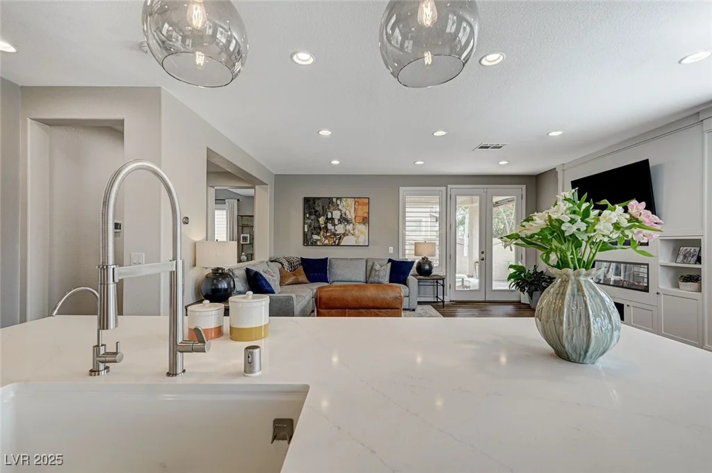 10397 Walking View, Las Vegas, NV 89135