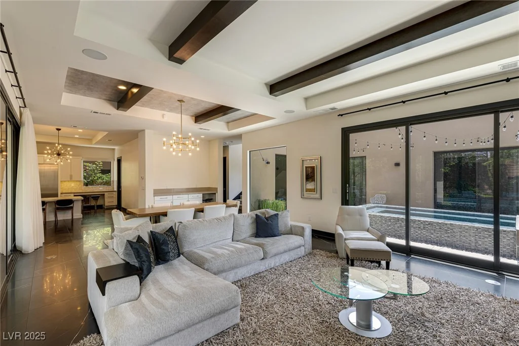 18 SUGARBERRY, Las Vegas, NV 89135