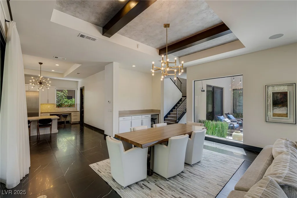 18 SUGARBERRY, Las Vegas, NV 89135