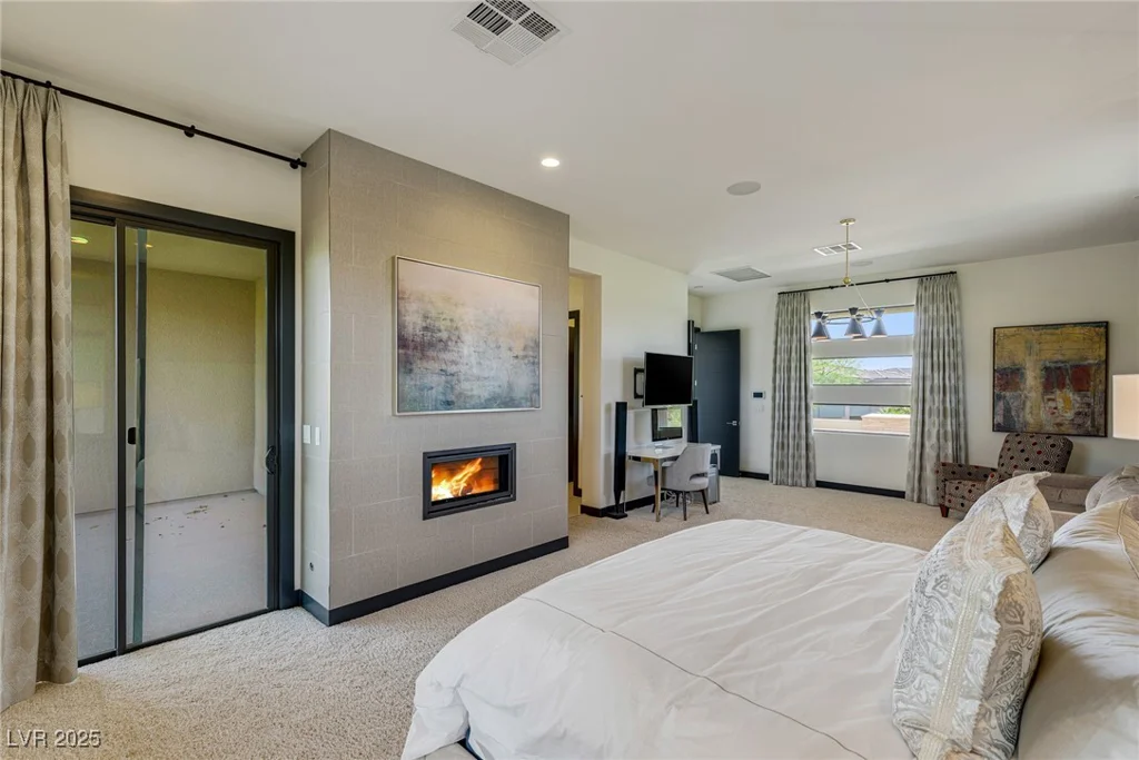 18 SUGARBERRY, Las Vegas, NV 89135