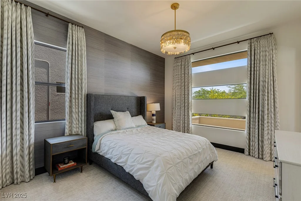 18 SUGARBERRY, Las Vegas, NV 89135