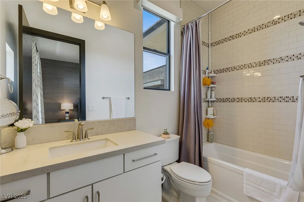 18 SUGARBERRY, Las Vegas, NV 89135