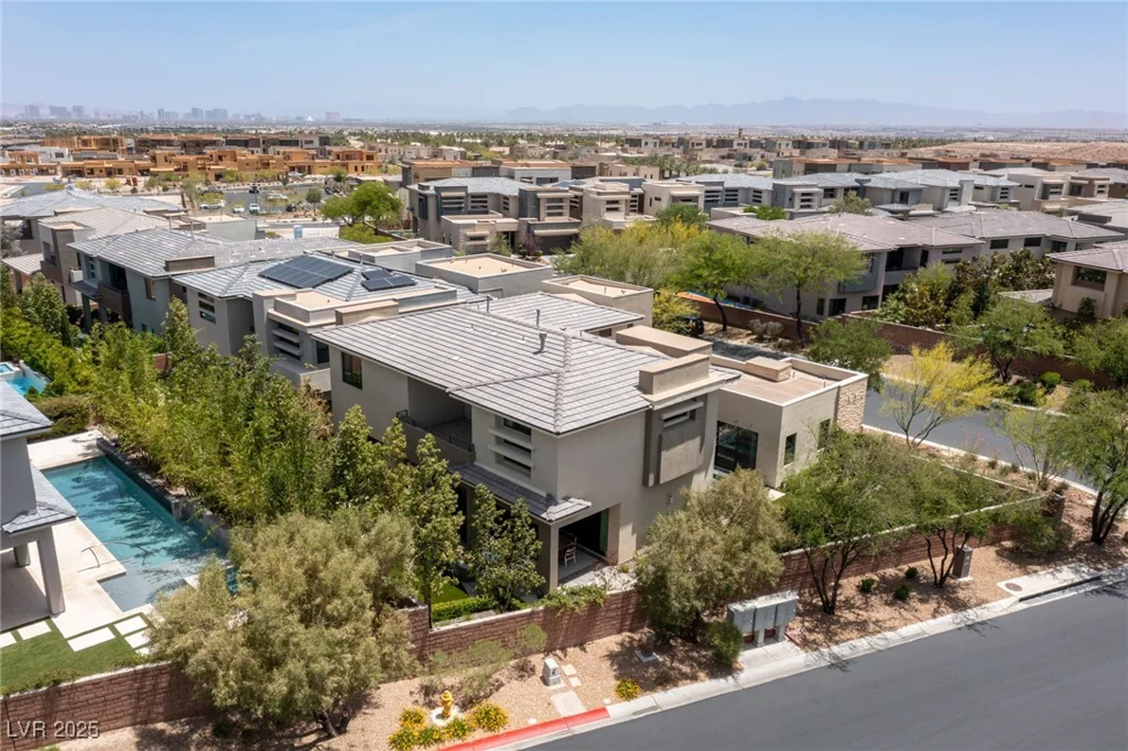18 SUGARBERRY, Las Vegas, NV 89135
