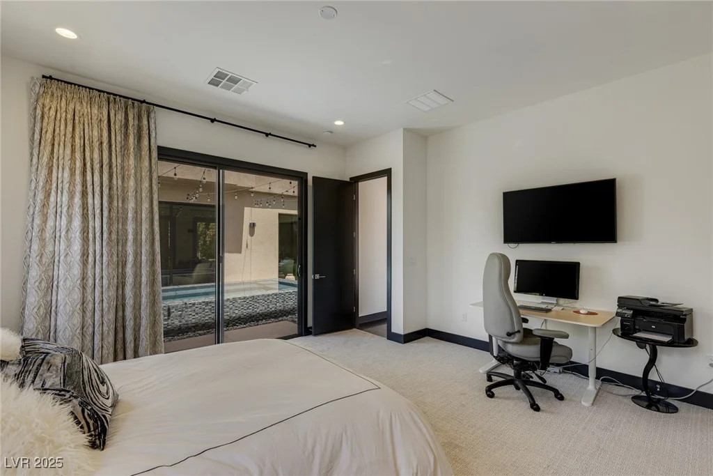 18 SUGARBERRY, Las Vegas, NV 89135