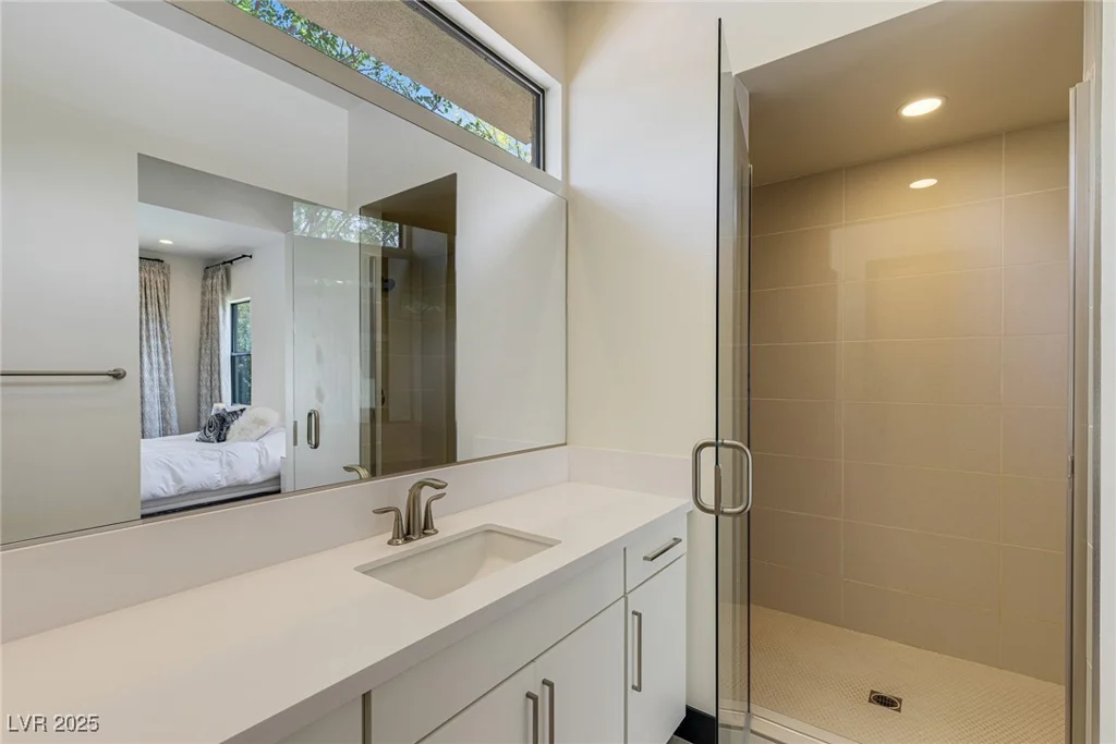 18 SUGARBERRY, Las Vegas, NV 89135