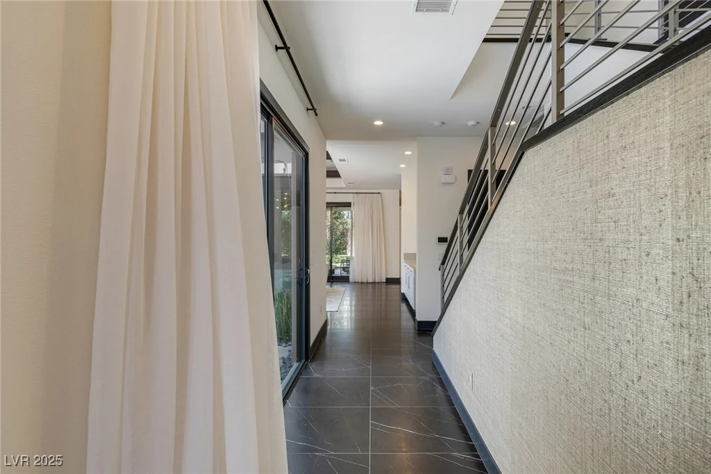 18 SUGARBERRY, Las Vegas, NV 89135