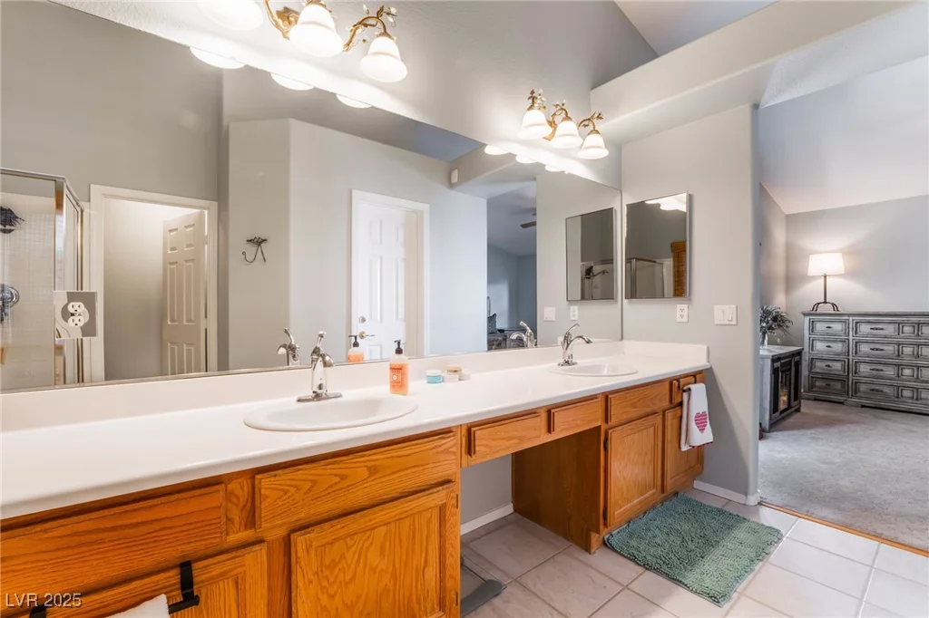 1835 Swallow Hill, Henderson, NV 89012