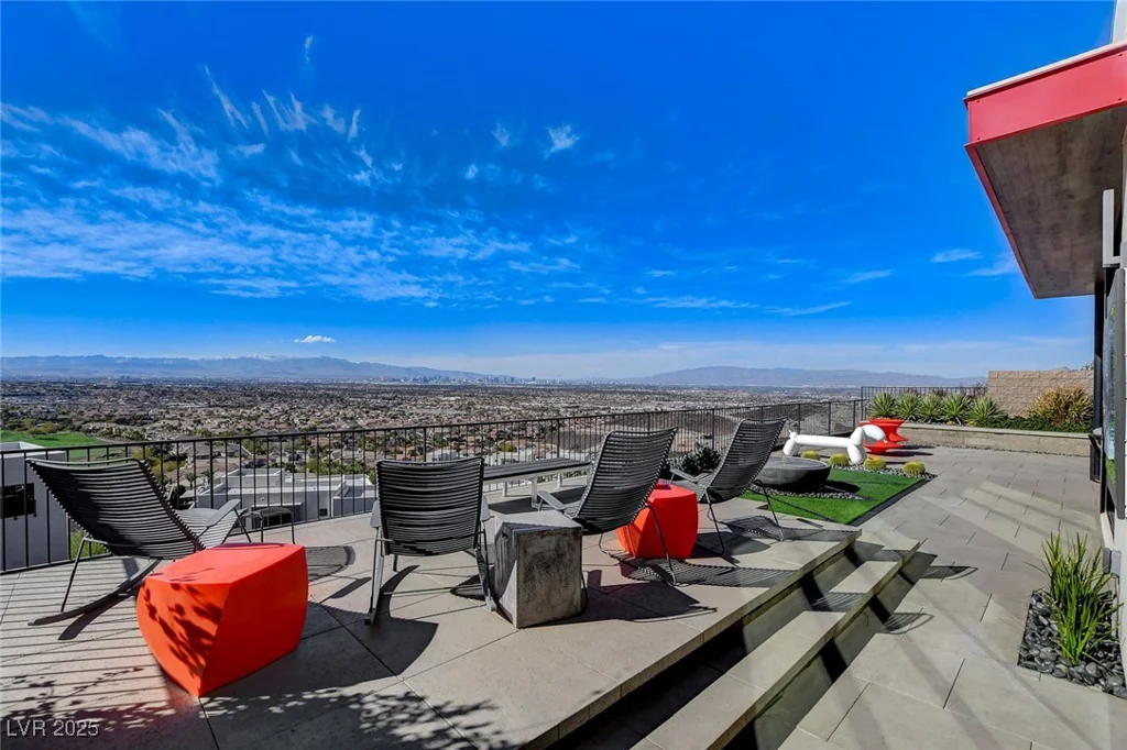 431 Tranquil Peak, Henderson, NV 89012