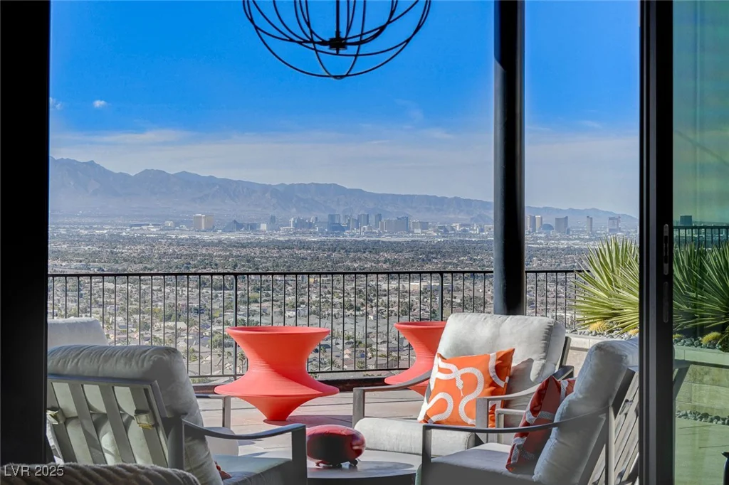 431 Tranquil Peak, Henderson, NV 89012