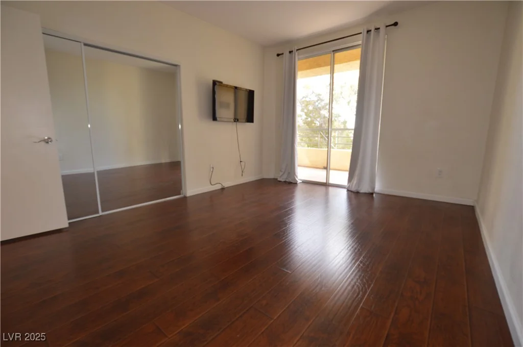 270 Flamingo, Las Vegas, NV 89169