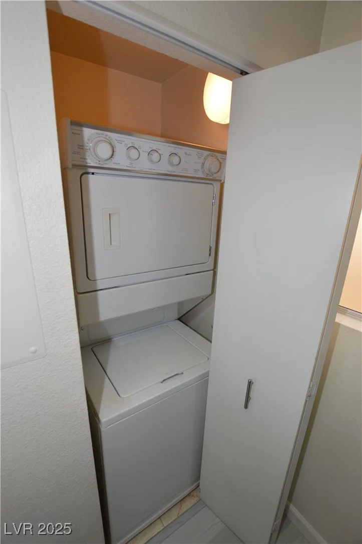 270 Flamingo, Las Vegas, NV 89169