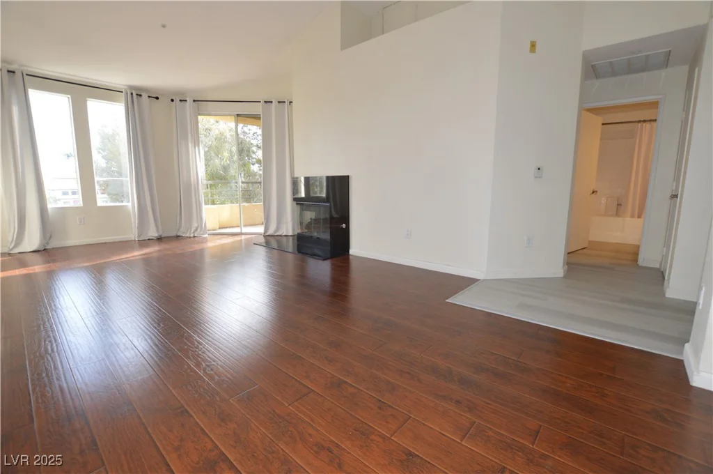 270 Flamingo, Las Vegas, NV 89169
