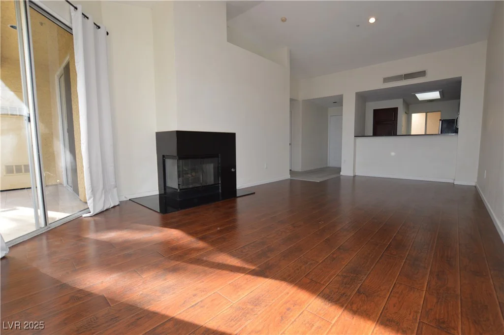270 Flamingo, Las Vegas, NV 89169