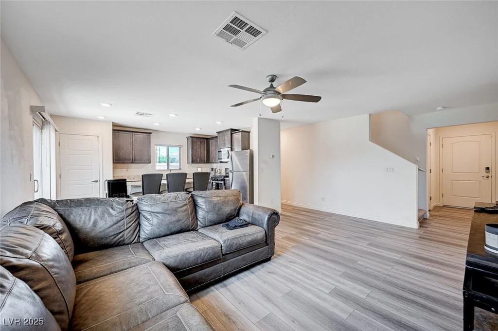 4907 Amberlyn, Las Vegas, NV 89122