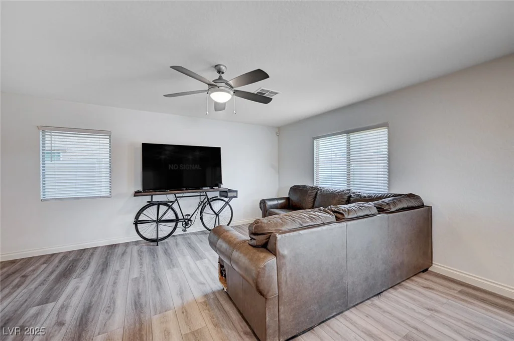 4907 Amberlyn, Las Vegas, NV 89122