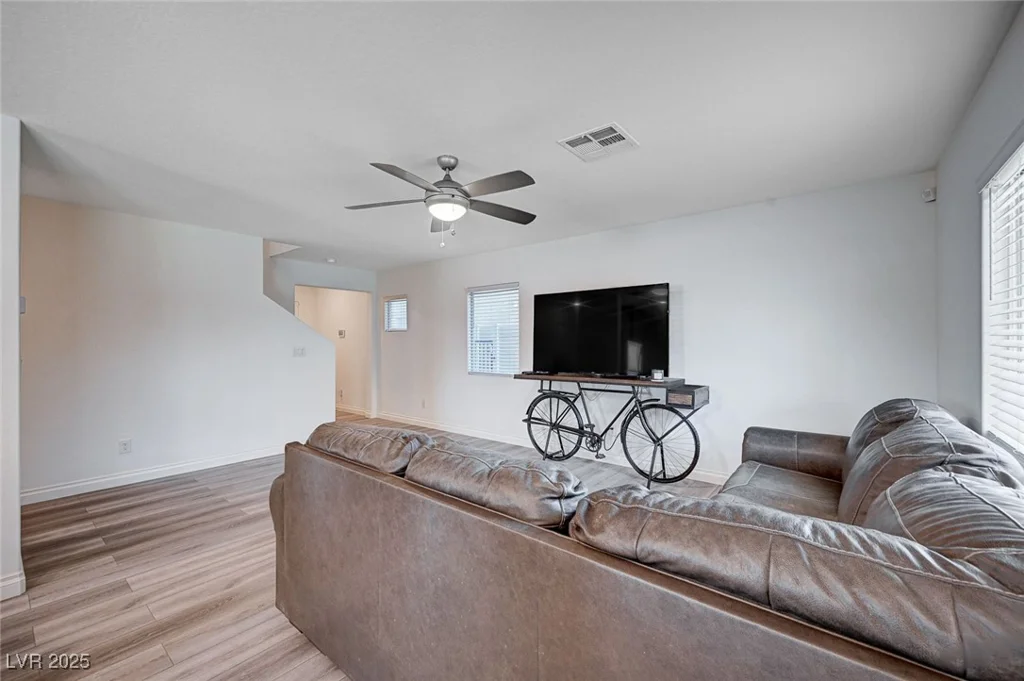 4907 Amberlyn, Las Vegas, NV 89122