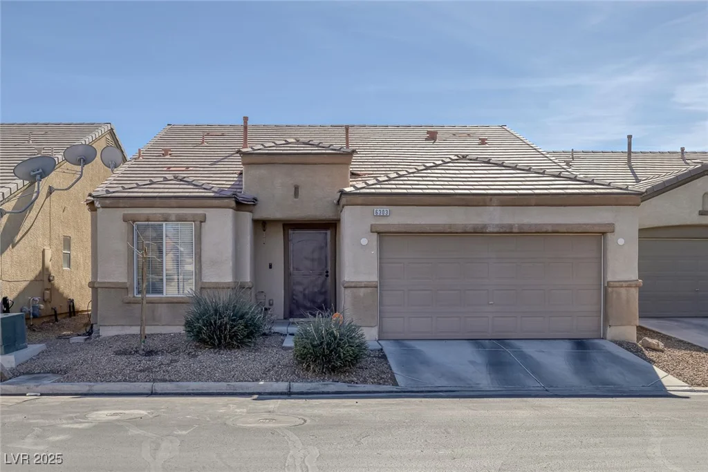6303 Salmon Mountain, Las Vegas, NV 89122