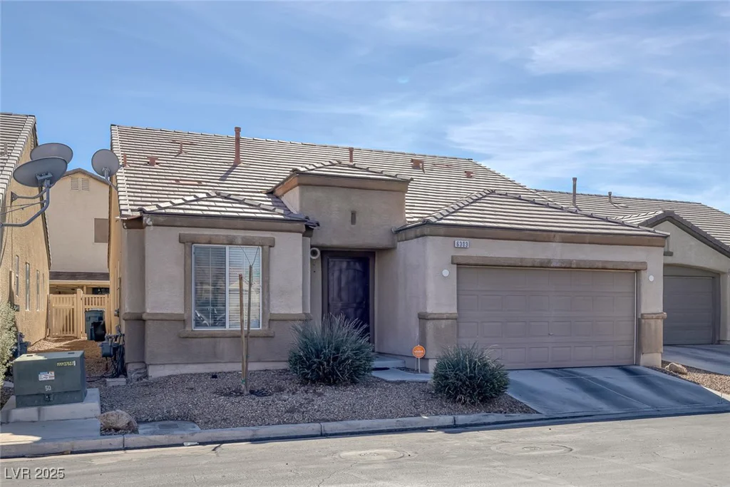 6303 Salmon Mountain, Las Vegas, NV 89122