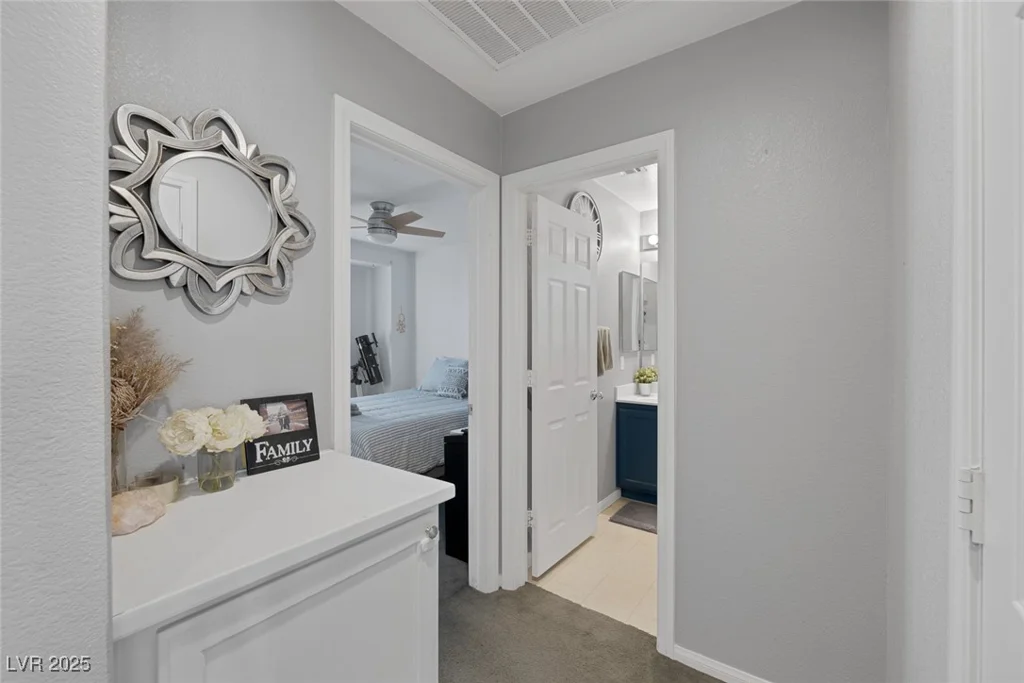 6303 Salmon Mountain, Las Vegas, NV 89122