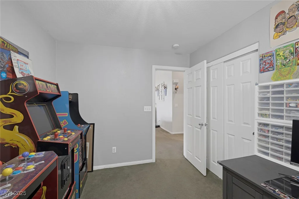 6303 Salmon Mountain, Las Vegas, NV 89122