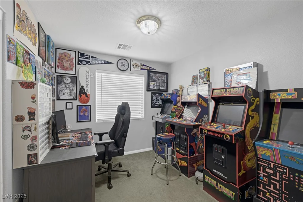 6303 Salmon Mountain, Las Vegas, NV 89122