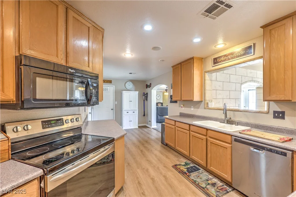 3192 Taylor, Logandale, NV 89021
