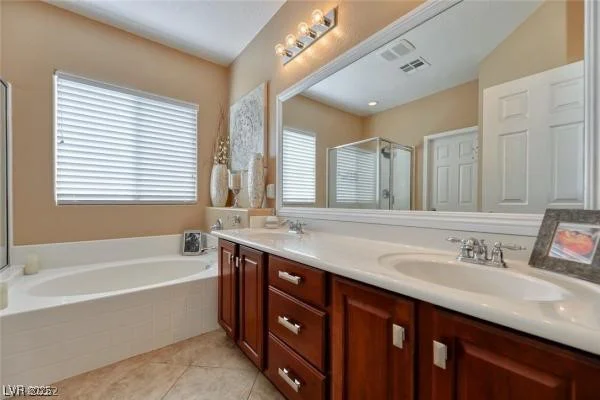 6816 Royal Poinciana, Las Vegas, NV 89131