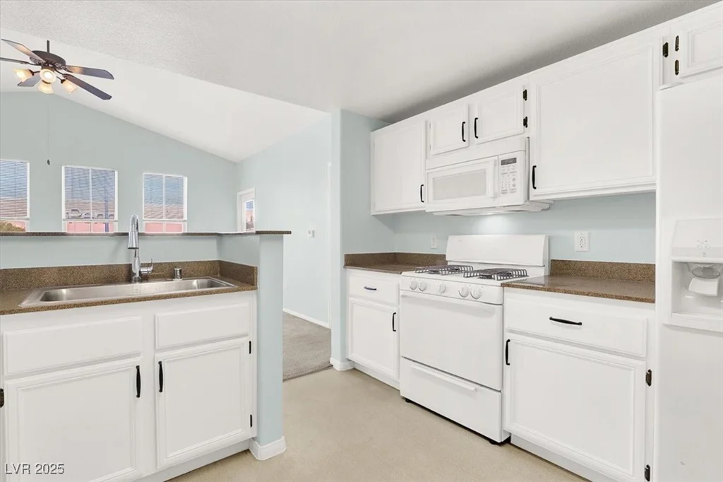 10001 Peace, Las Vegas, NV 89147