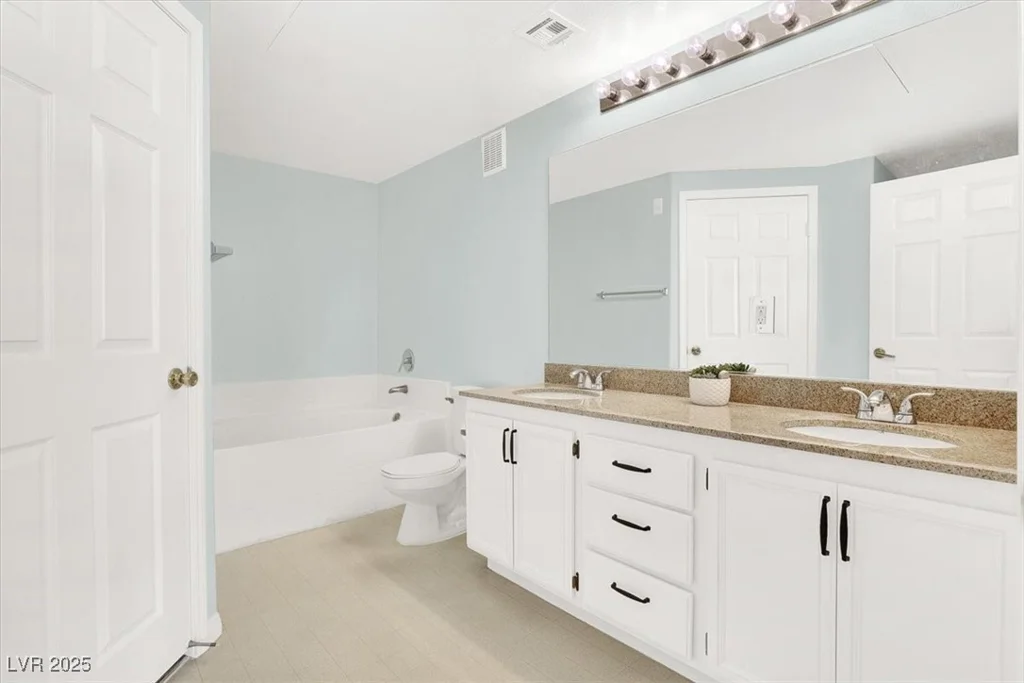 10001 Peace, Las Vegas, NV 89147
