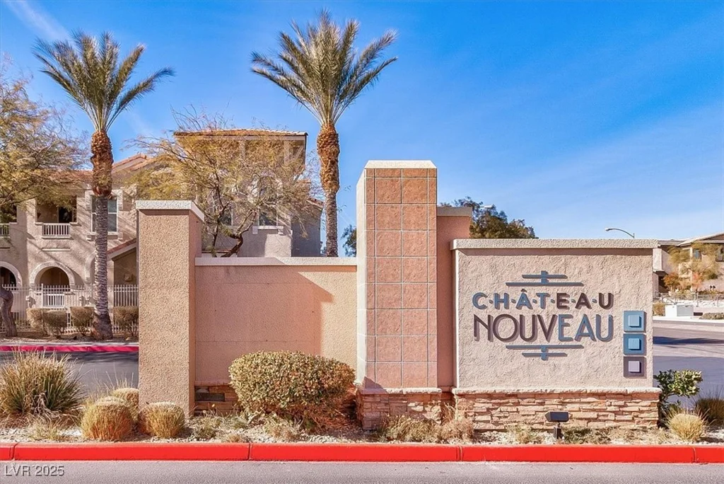 10001 Peace, Las Vegas, NV 89147