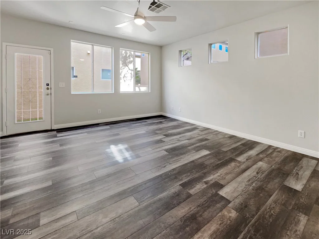 6786 Wormwood, Las Vegas, NV 89148