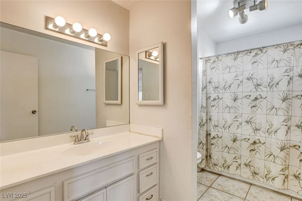 4442 Bunker, Las Vegas, NV 89121