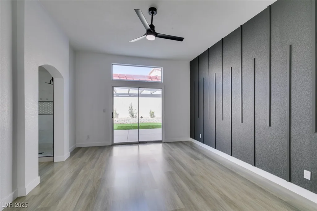 9808 Eagle Rock, Las Vegas, NV 89117