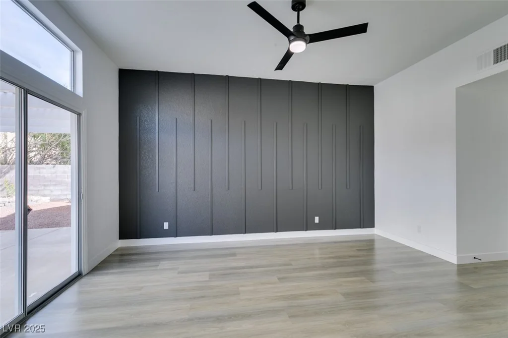 9808 Eagle Rock, Las Vegas, NV 89117