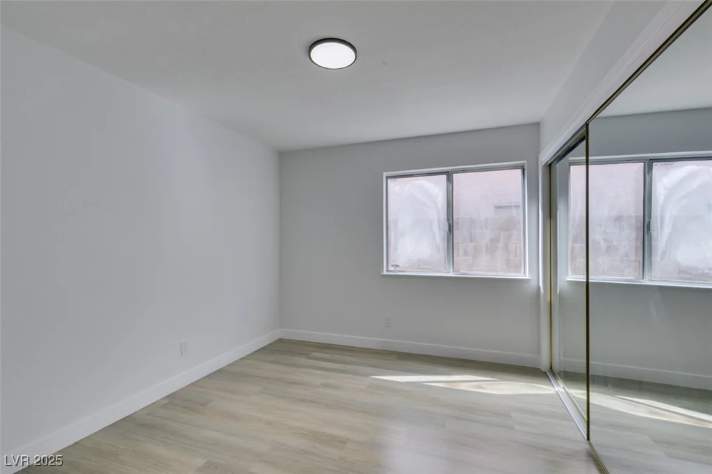 9808 Eagle Rock, Las Vegas, NV 89117