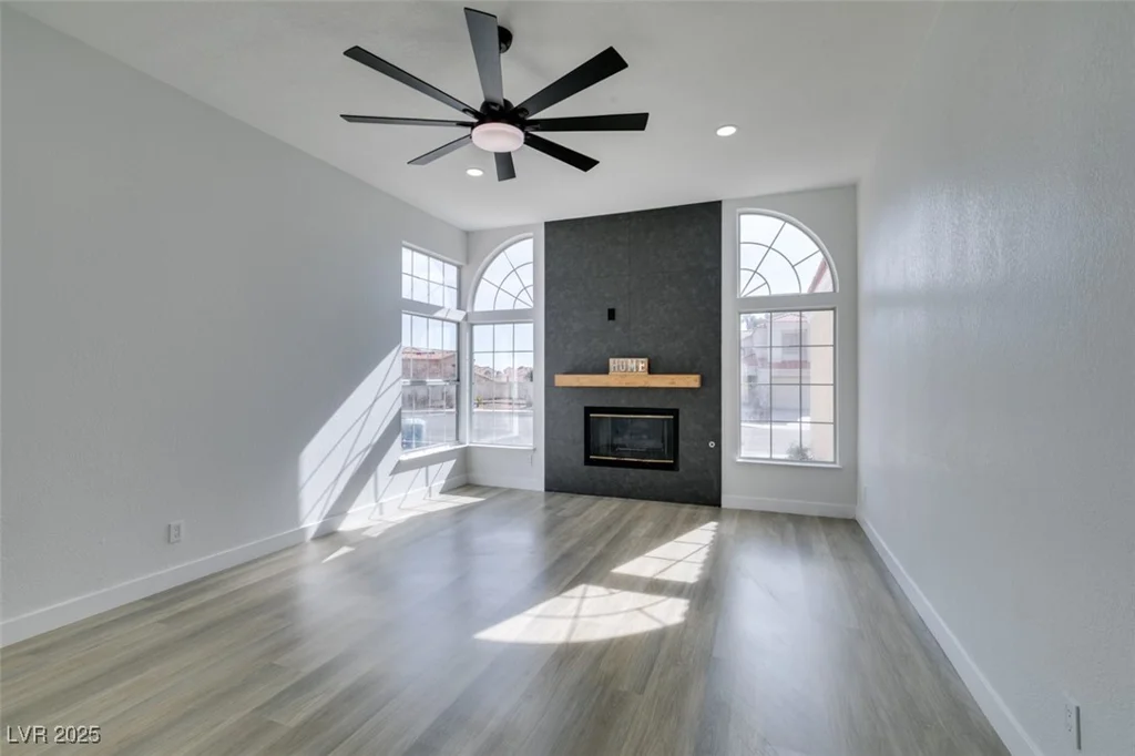 9808 Eagle Rock, Las Vegas, NV 89117