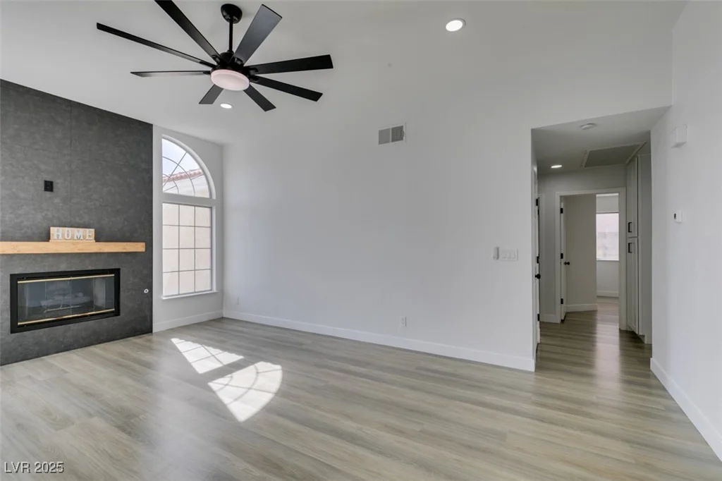 9808 Eagle Rock, Las Vegas, NV 89117