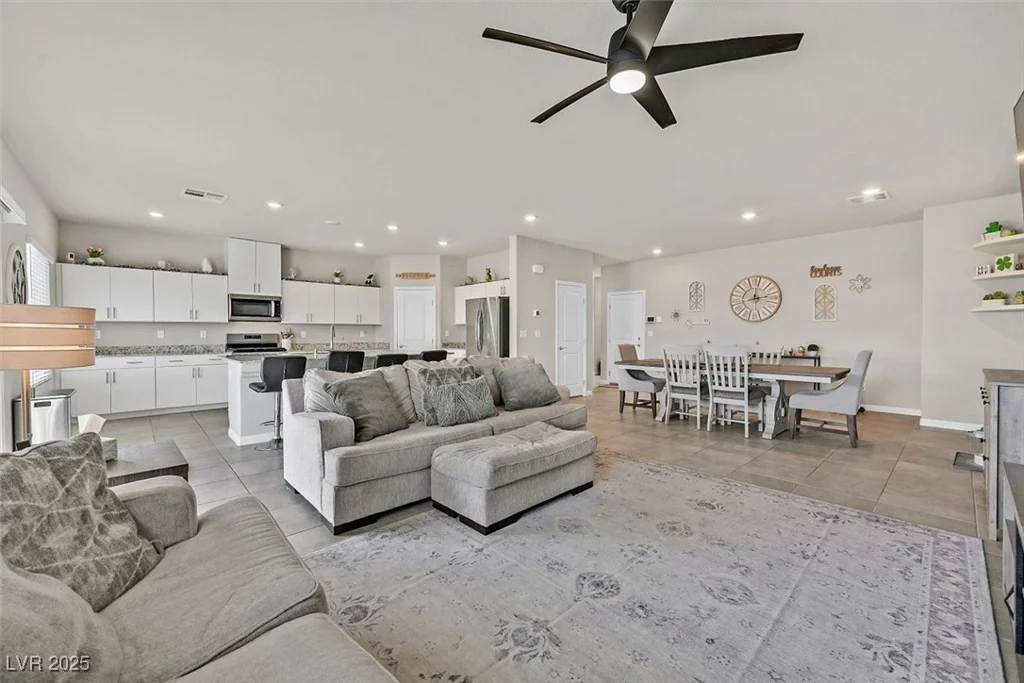 8994 Pacific Mist, Las Vegas, NV 89178