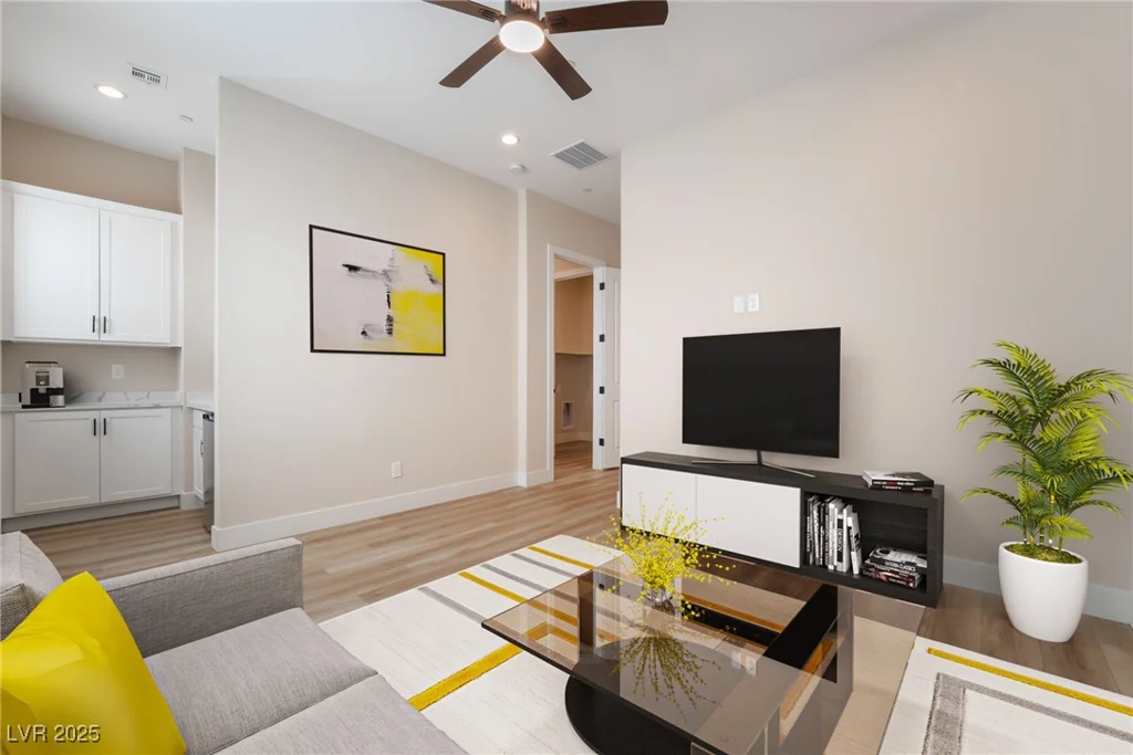 350 Robledo, Las Vegas, NV 89138