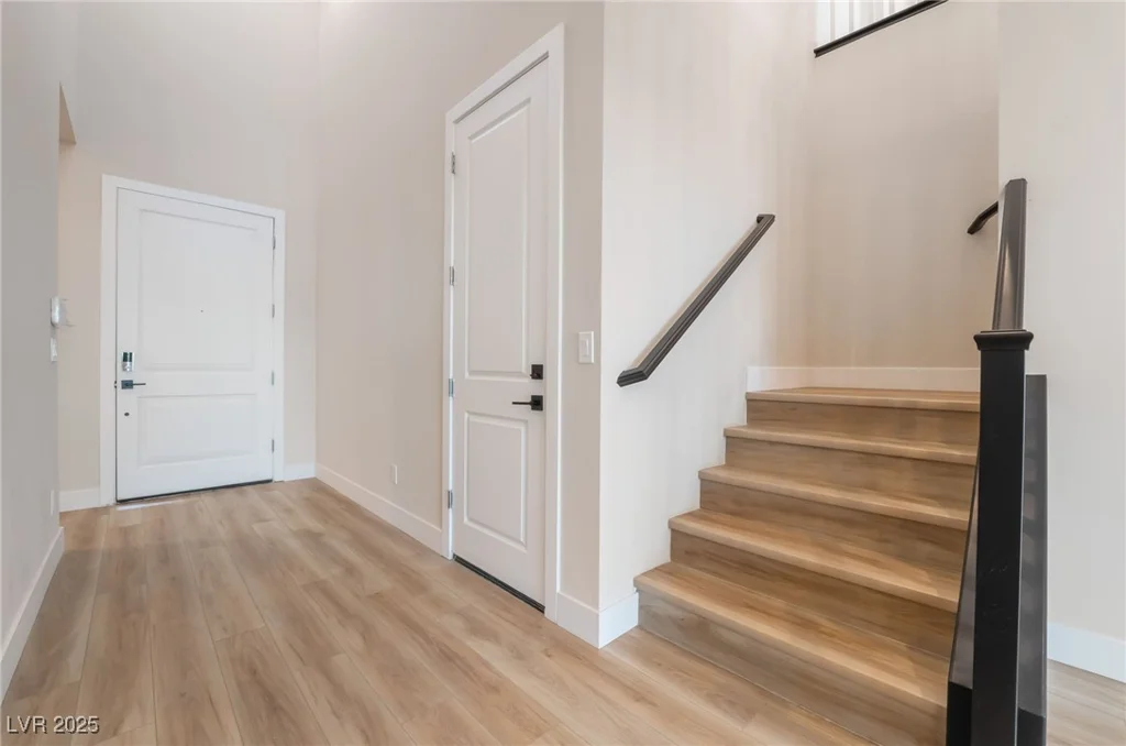 350 Robledo, Las Vegas, NV 89138