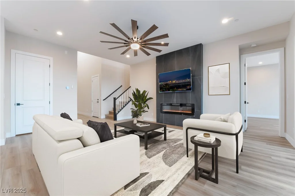 350 Robledo, Las Vegas, NV 89138