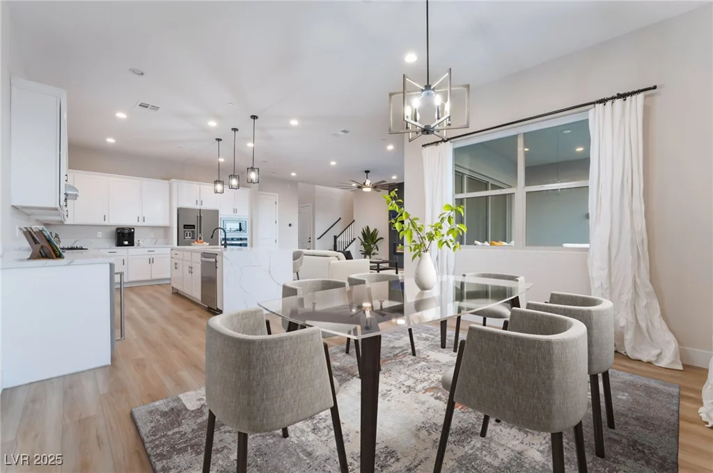 350 Robledo, Las Vegas, NV 89138
