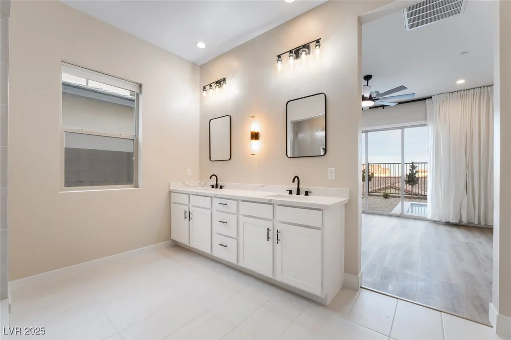 350 Robledo, Las Vegas, NV 89138